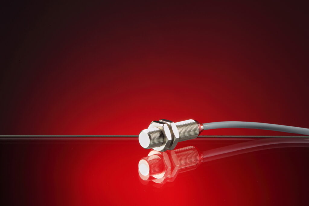Magnetici-reed-cilindri-filettati
